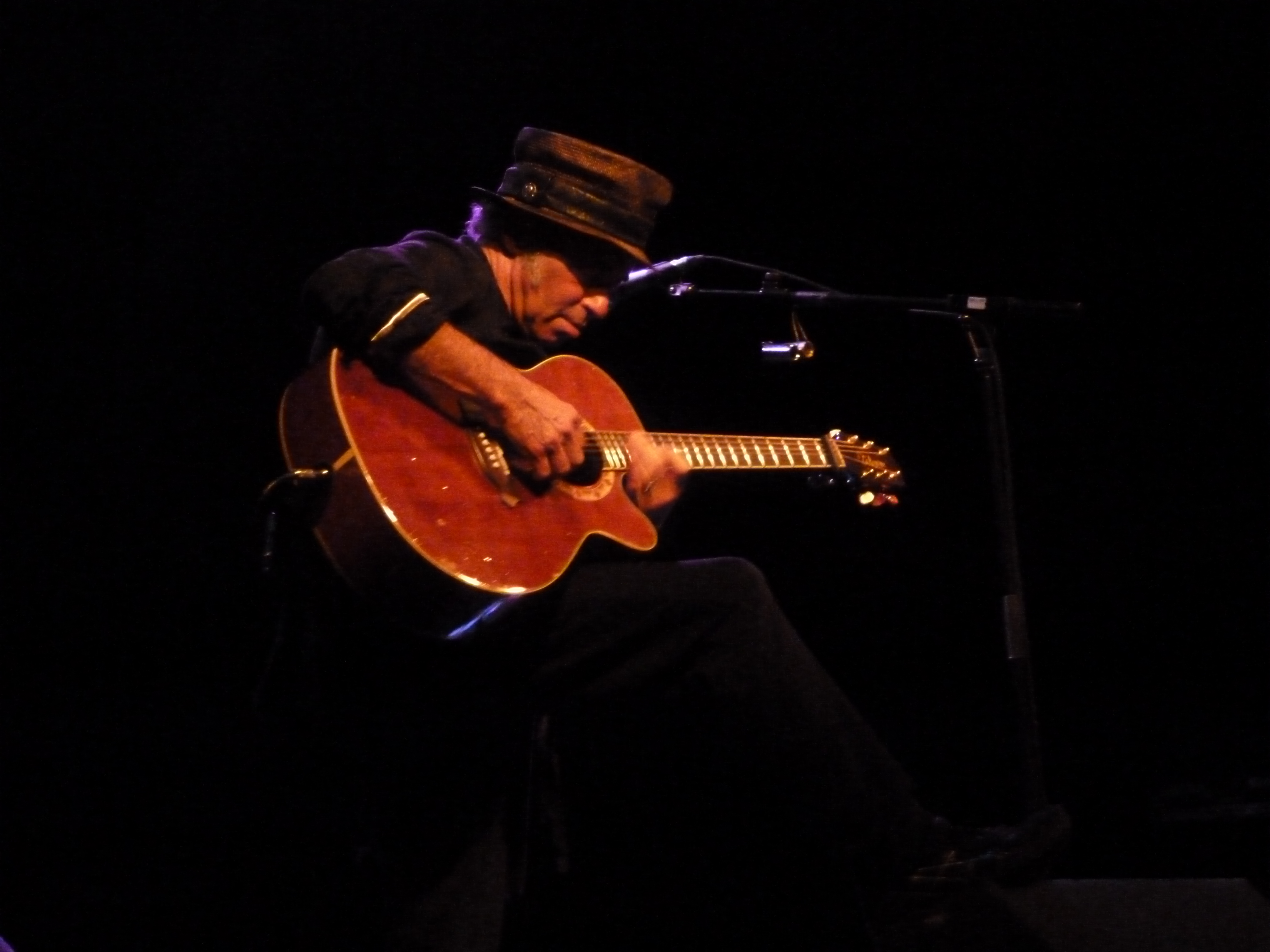 NilsLofgren2015-11-02VicarStreetDublinIreland (12).JPG